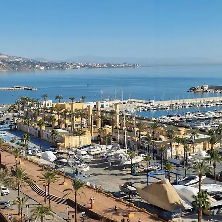 Paseo Maritimo De *